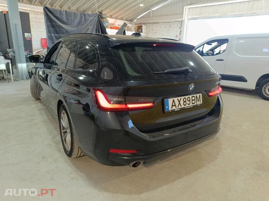 BMW 320 e Touring Auto