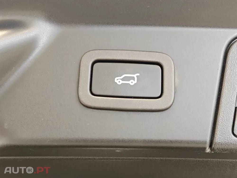 Land Rover Velar 2.0 D R-Dynamic