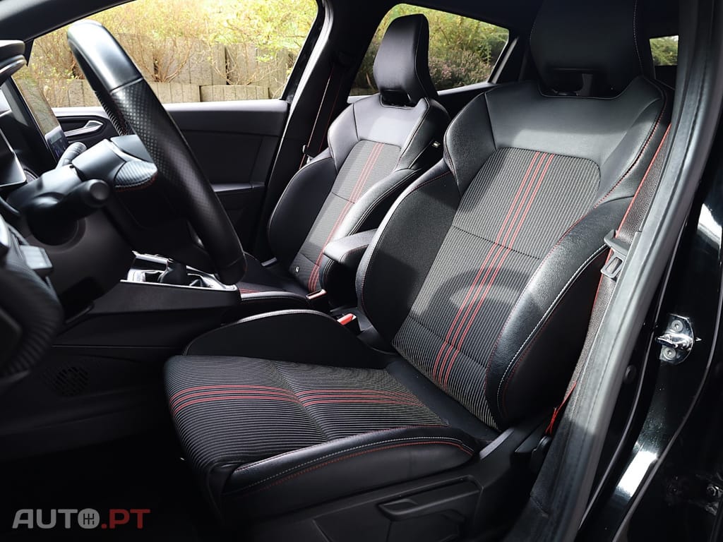 Renault Clio 1.0 TCe RS Line