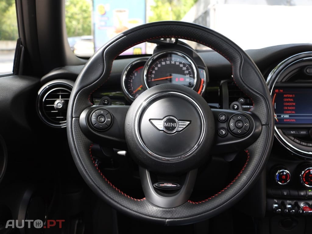 MINI Cooper Cooper S Auto Desportiva