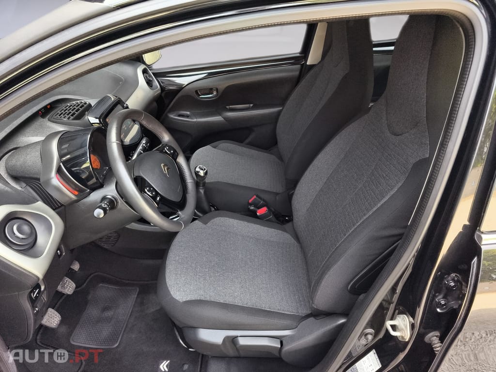 Citroen C1 1.2 VTi Shine