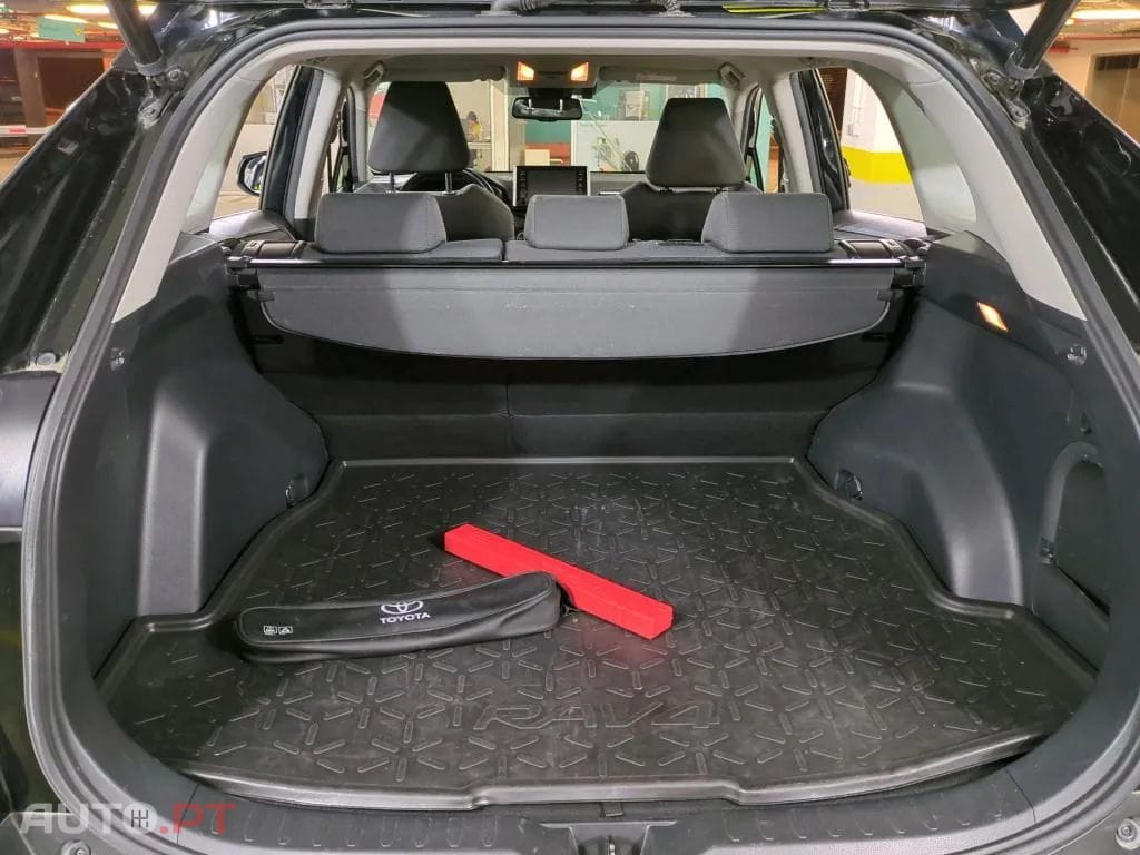 Toyota RAV4 2.5 HDF Comfort