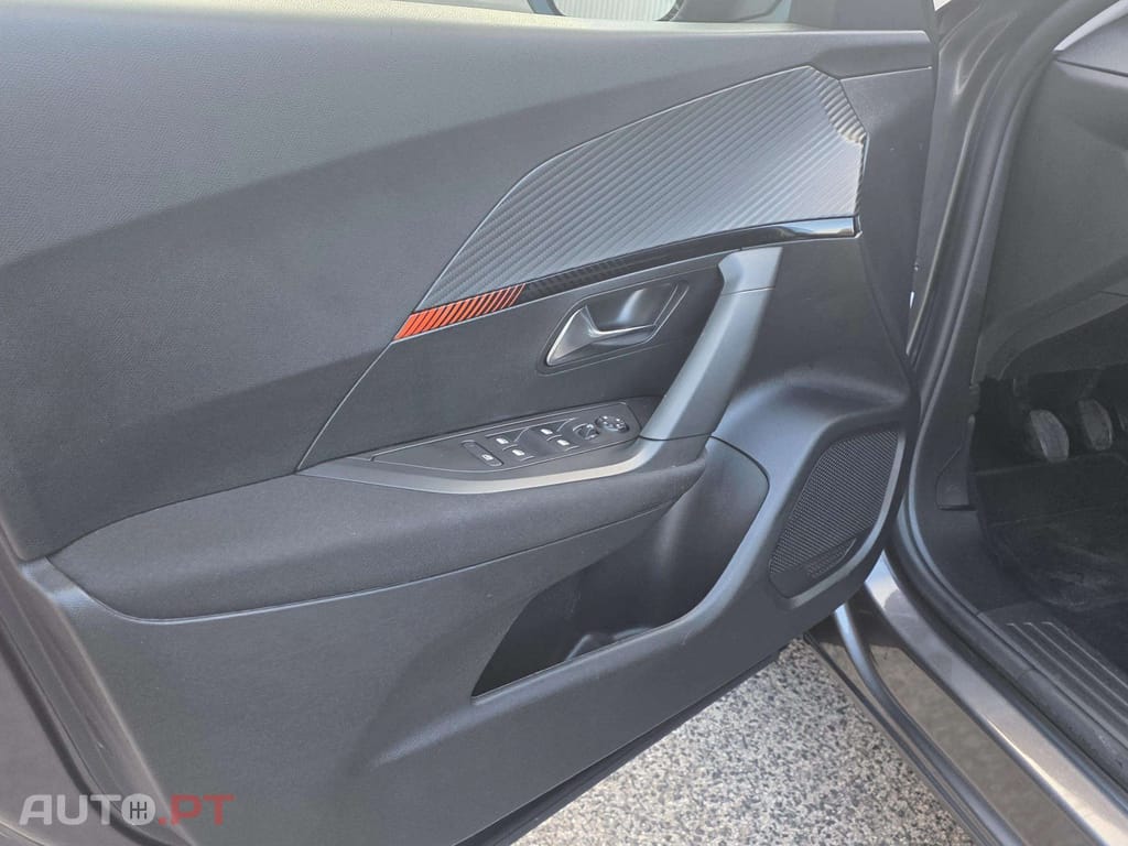 Peugeot 2008 1.5 BlueHDi Active Pack