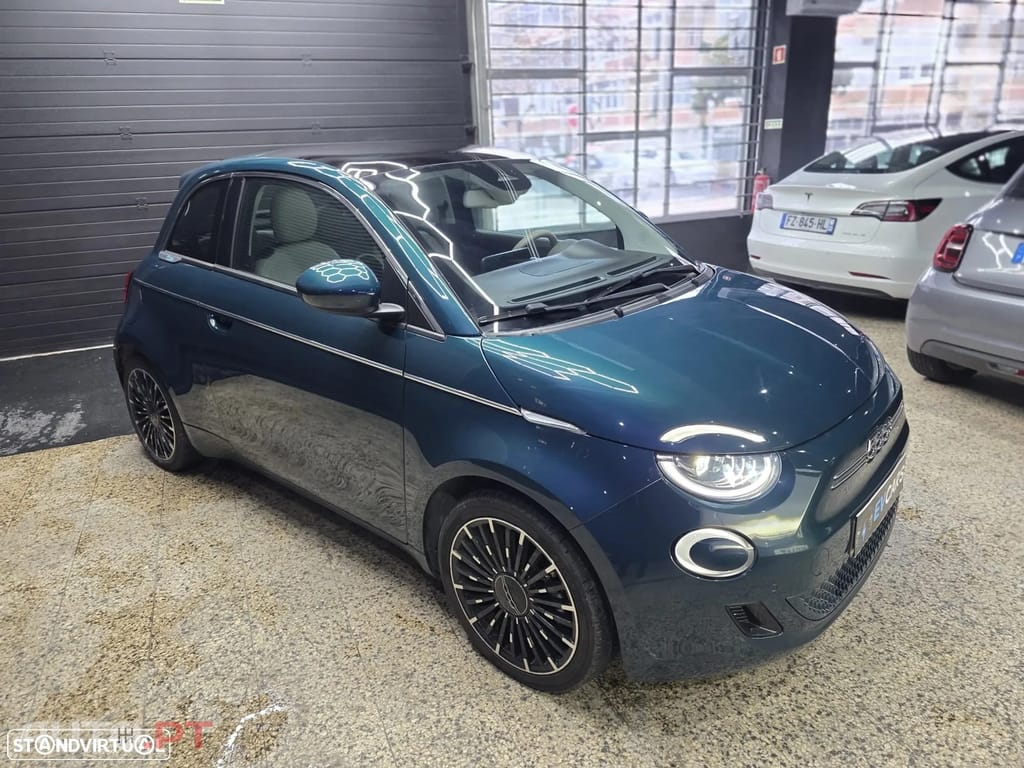Fiat 500e La Prima