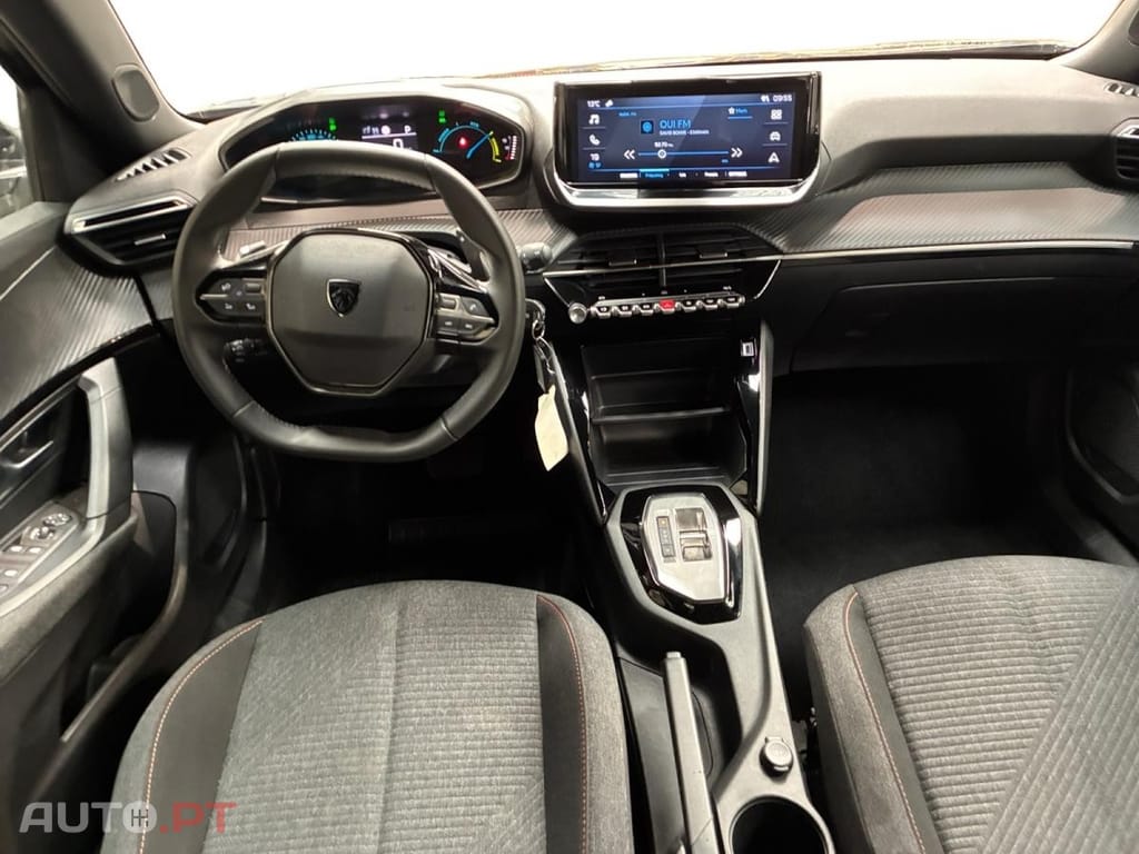 Peugeot 2008 1.2 Hybrid Style e-DCS6