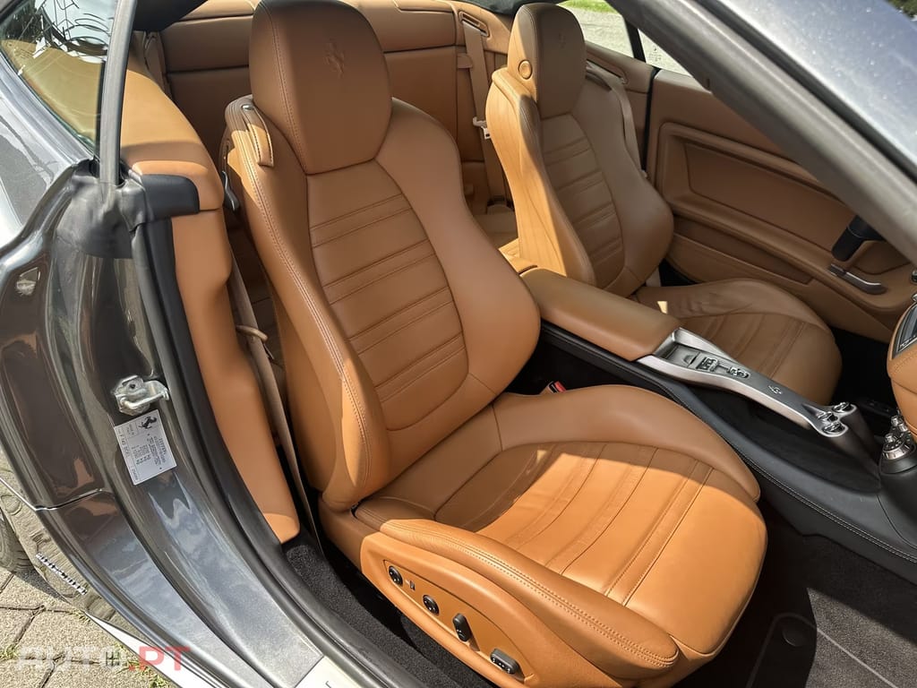 Ferrari California 4.3 V8