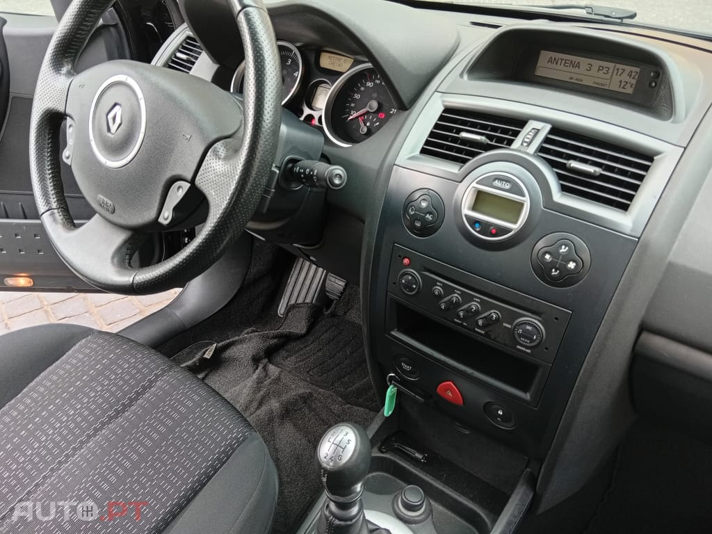 Renault Mégane Renault Mégane II Dynamique S 1.5 dCi 105 CV – 2007 – 268.850 km
