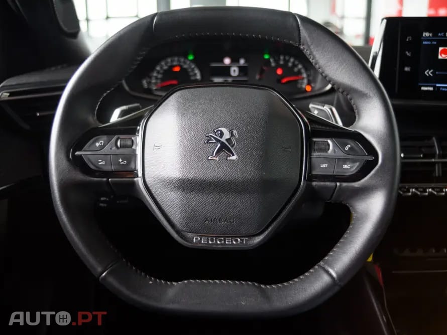 Peugeot 2008 PureTech 130 EAT8 Allure