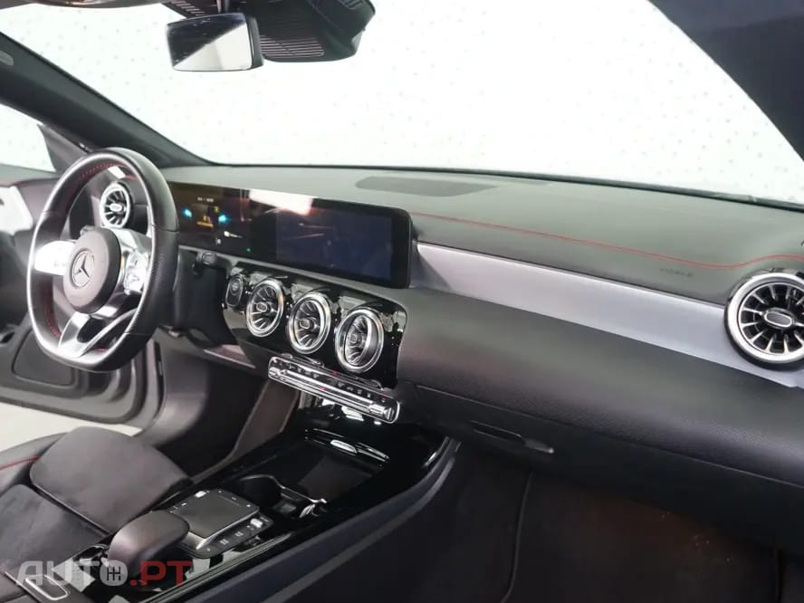 Mercedes-Benz CLA 250 e AMG Line