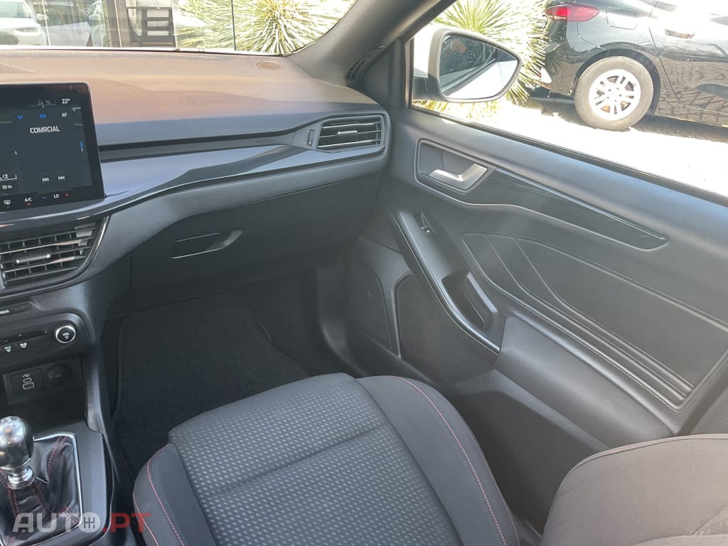 Ford Focus SW 1.0 EcoBoost MHEV ST-Line Style SIP