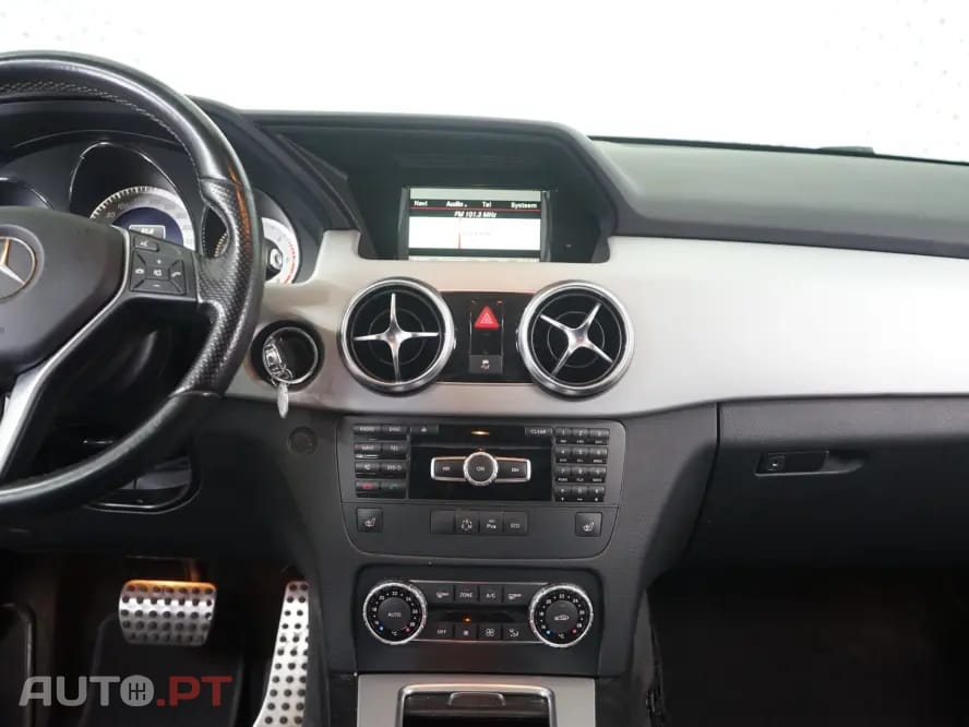 Mercedes-Benz GLK 200 CDI (BlueEFFICIENCY) 7G-TRONIC