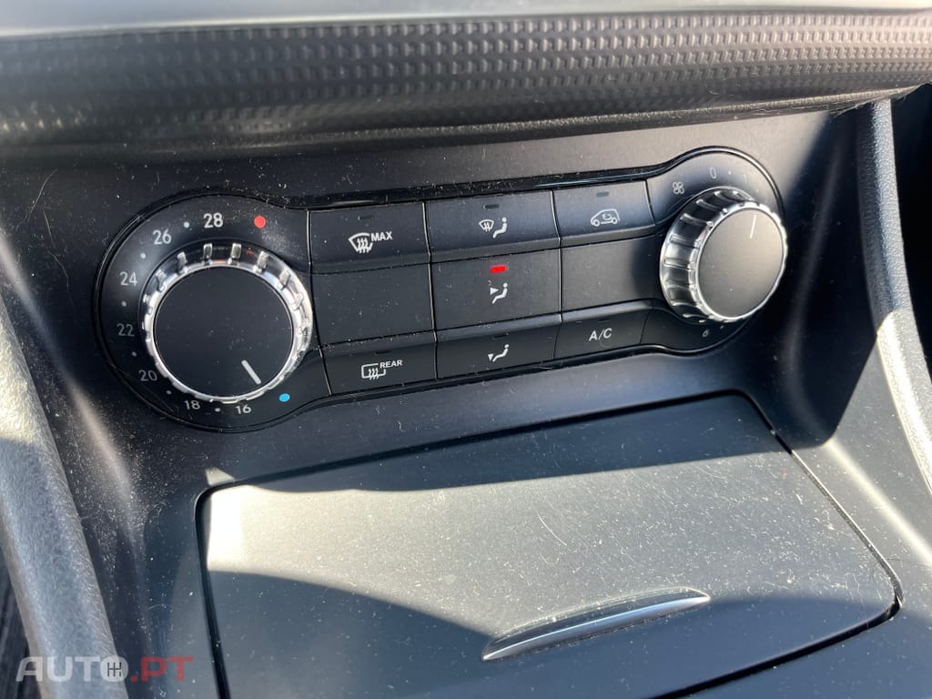 Mercedes-Benz A 180 CDI (BlueEFFICIENCY) Urban