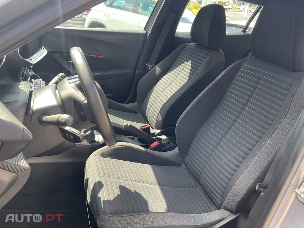 Peugeot 2008 1.2 PureTech Active