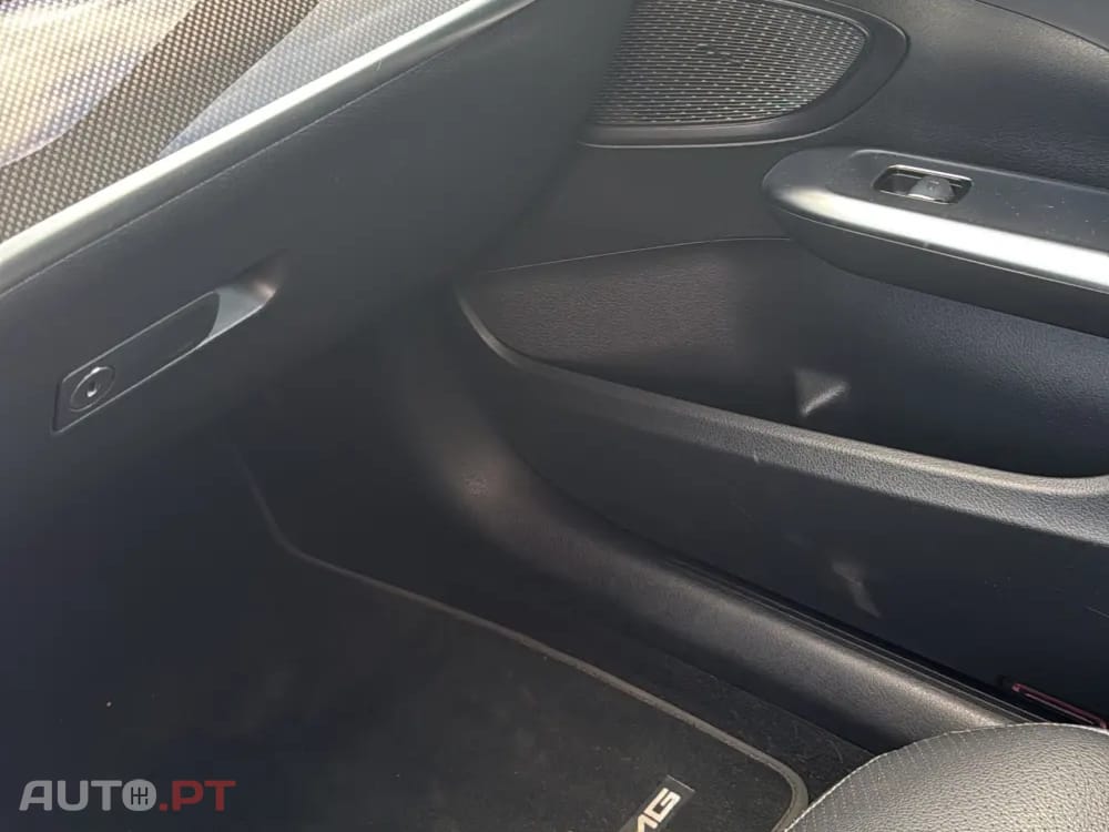 Mercedes-Benz C 300 e AMG Line