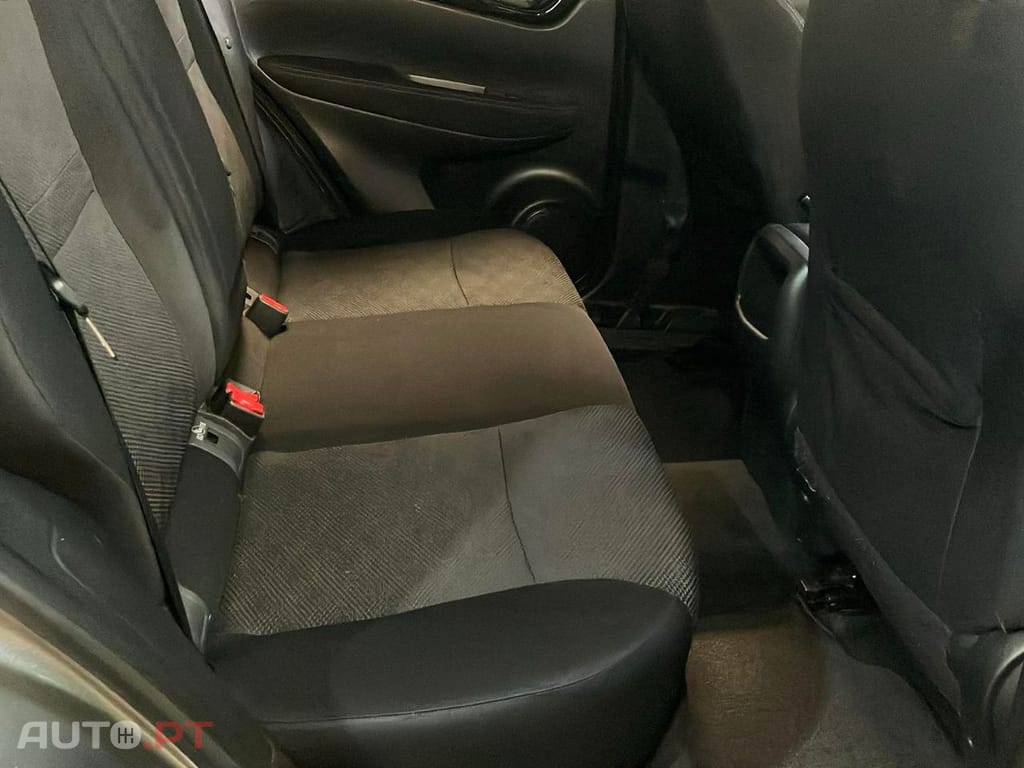 Nissan Qashqai 1.2 DIG-T Acenta Connect