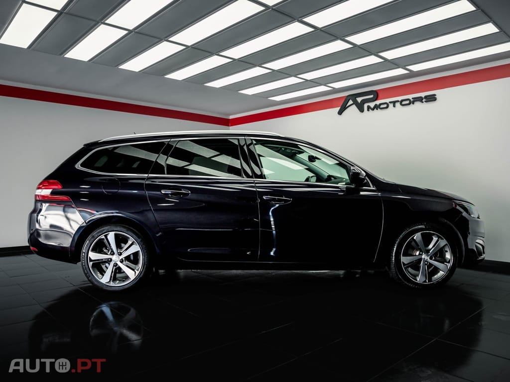 Peugeot 308 SW 1.2 PureTech Style J17