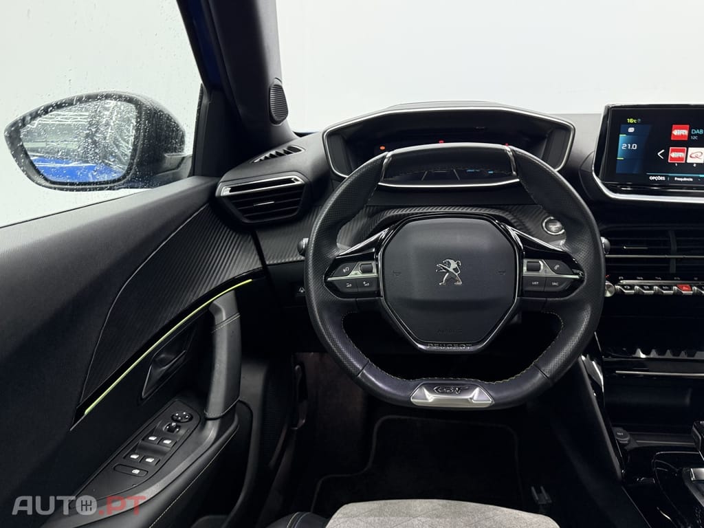 Peugeot E-2008 50 kWh GT