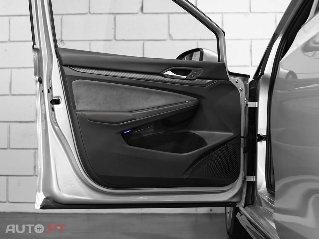 Volkswagen Golf Variant 2.0 TDi R-Line DSG