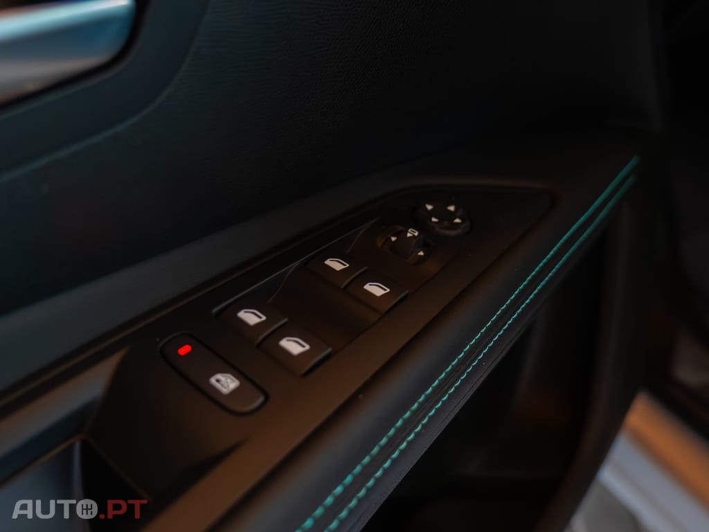Peugeot 5008 1.2 PureTech Allure Pack EAT8
