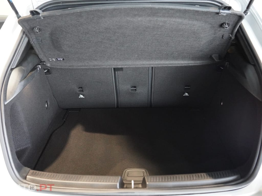 Mercedes-Benz A 180 d AMG Line
