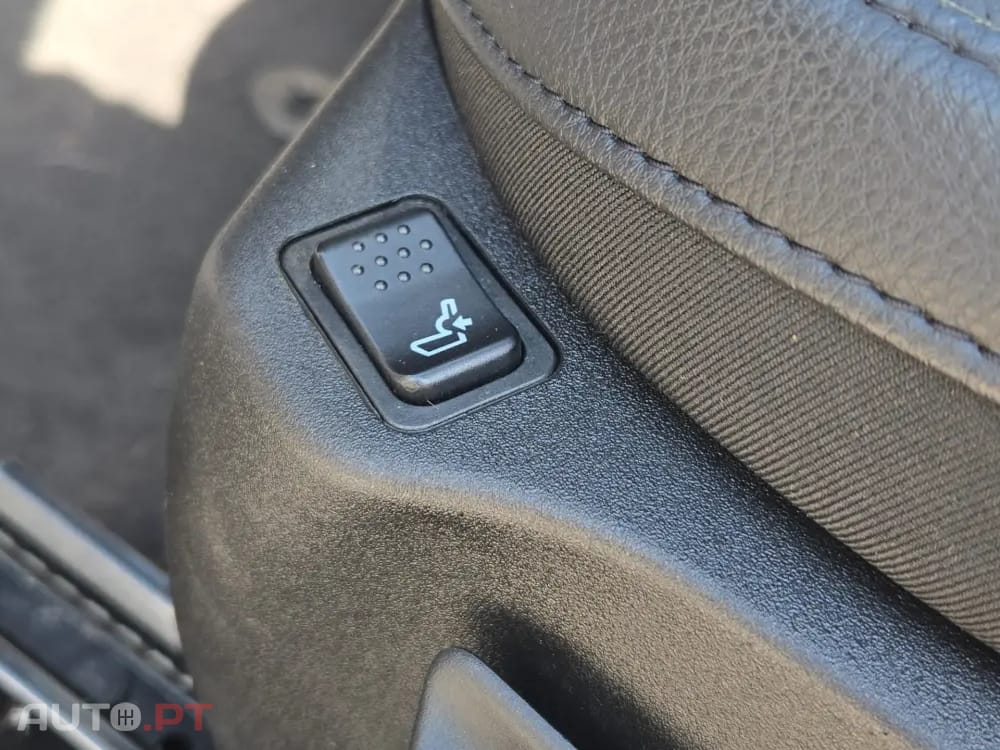 Jeep Compass 1.3 T-GDI 4xe Auto Trailhawk — fotografia 12