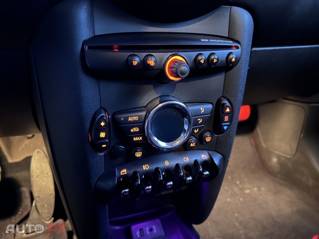 MINI Cooper Cooper D