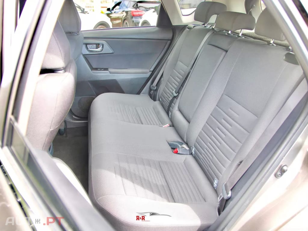 Toyota Auris 1.8 HSD Comfort+J17+Navi