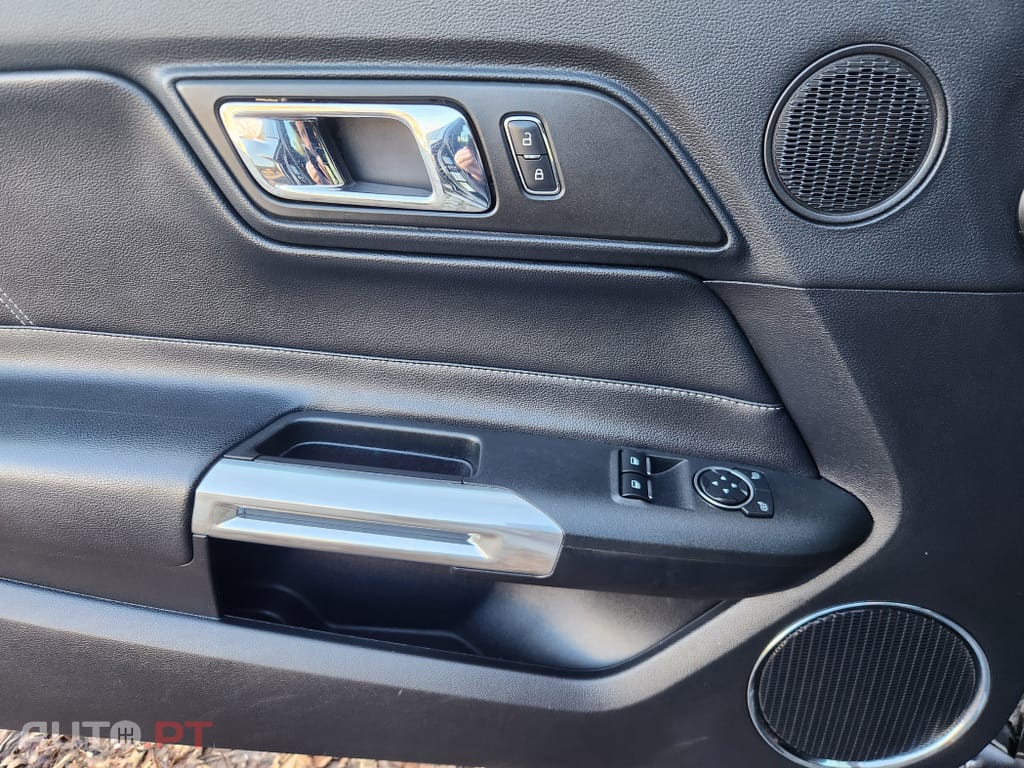 Ford Mustang 2.3i EcoBoost Aut.