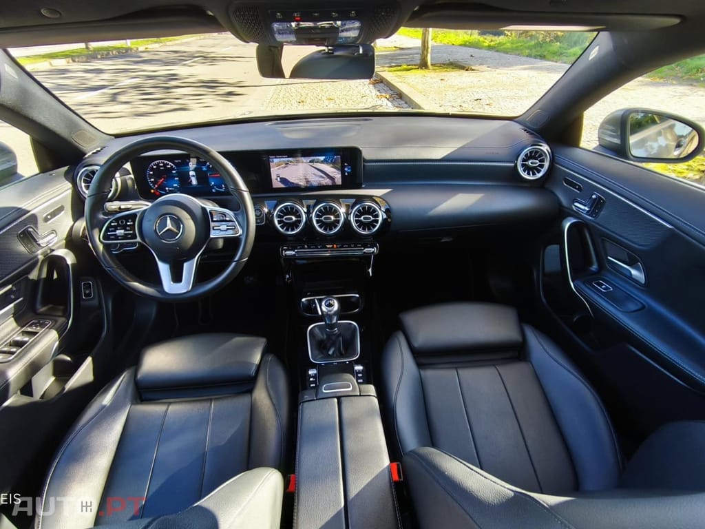 Mercedes-Benz CLA 180 d Shooting Brake Business Solutions