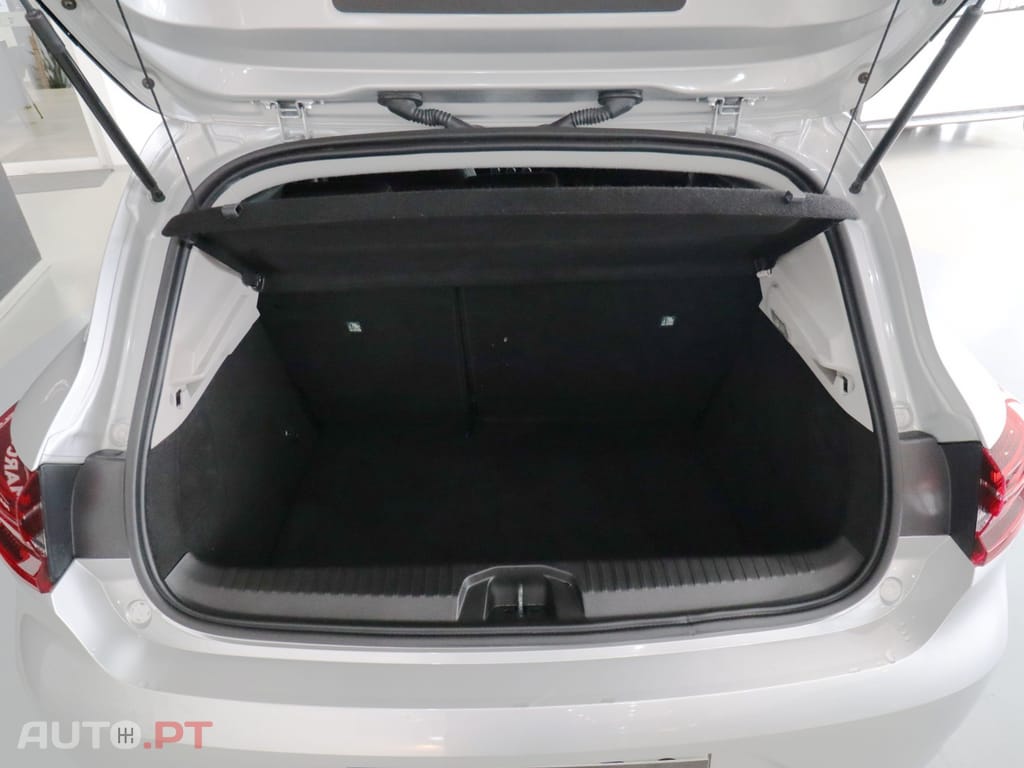 Renault Clio 1.5 Blue dCi Intens — fotografia 9