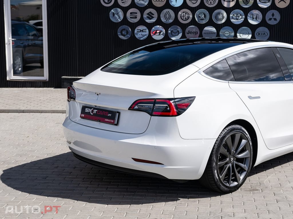 Tesla Model 3 Standard RWD