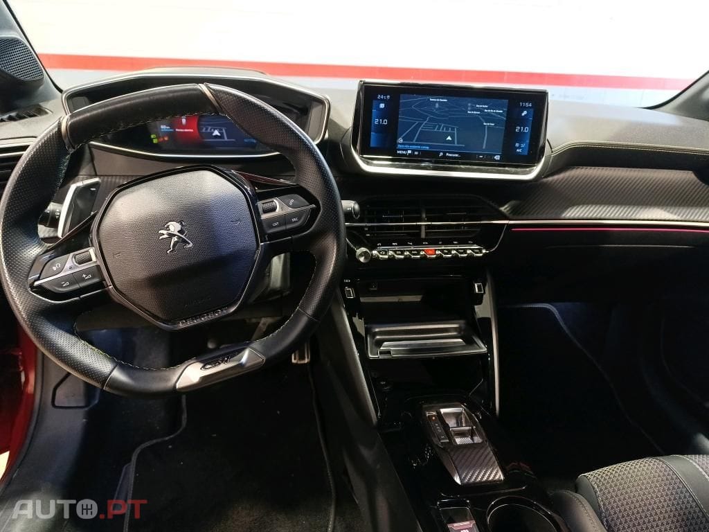 Peugeot 208 1.2 PureTech GT EAT8