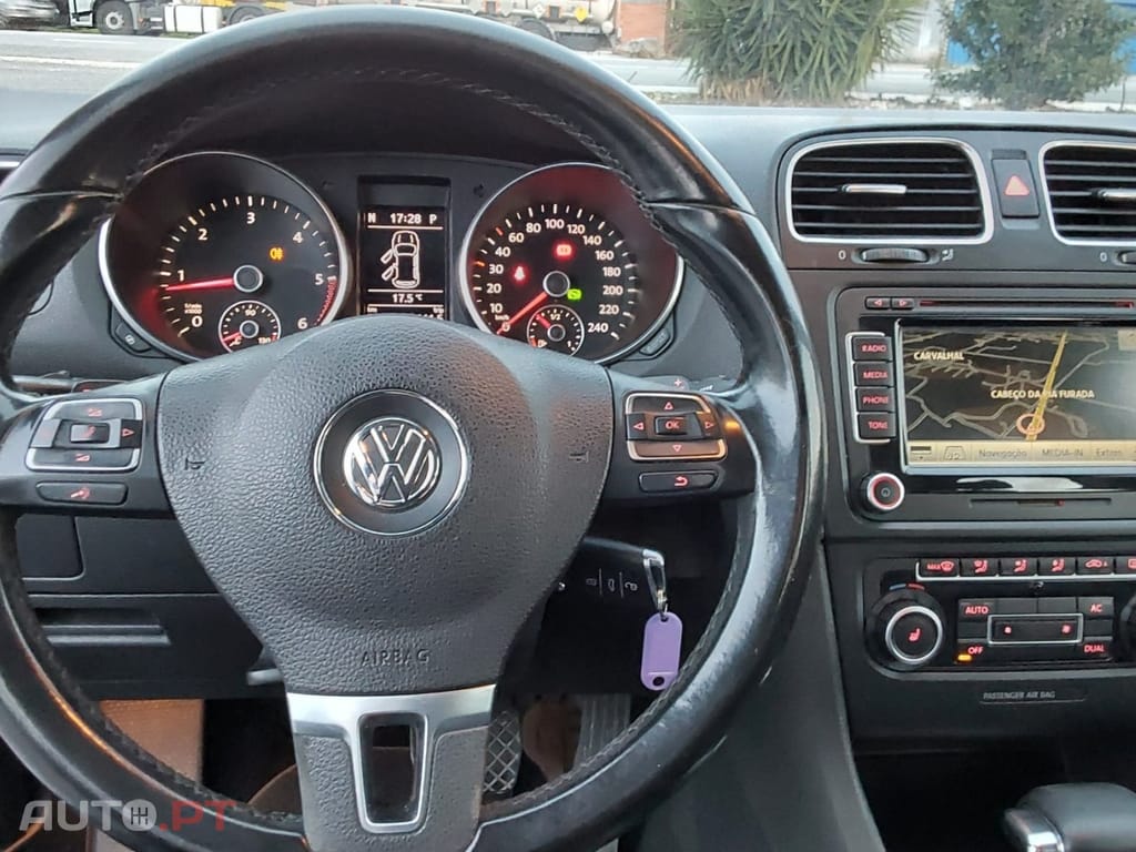 Volkswagen Golf 2.0 TDI Highline DSG