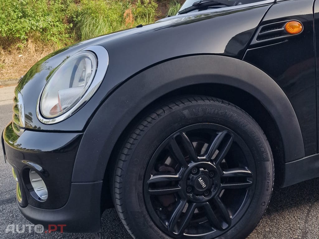 MINI Cooper 1.6 D