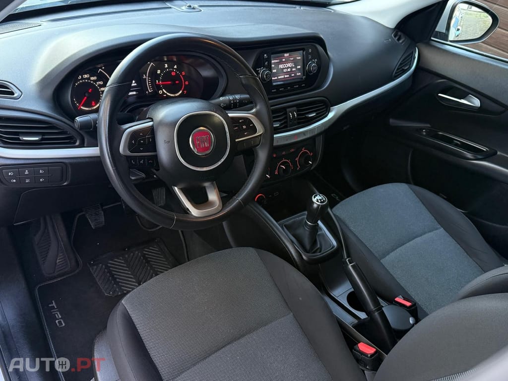 Fiat Tipo 1.3 M-Jet Easy