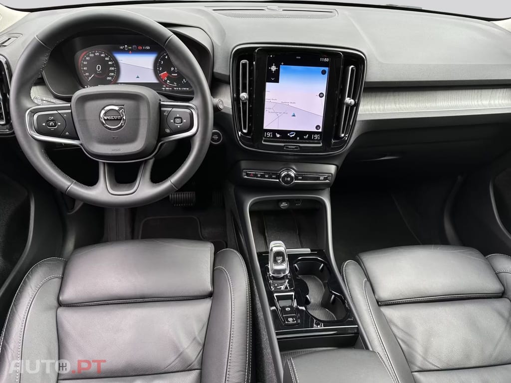 Volvo XC40 I.V.A DEDUTIVEL T4 Recharge Inscription