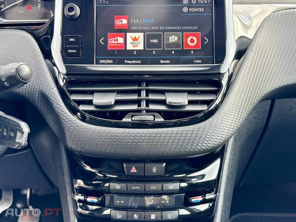 Peugeot 2008 1.5 BlueHDi Style