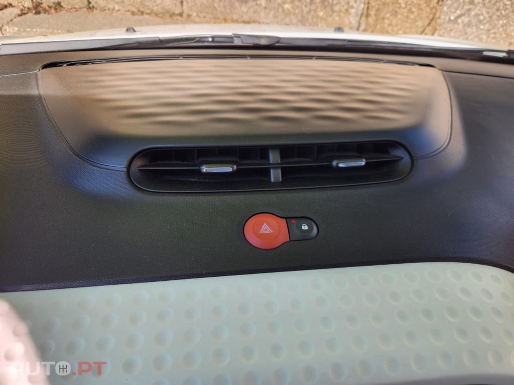 Renault Twingo 1.0 SCe Night&Day