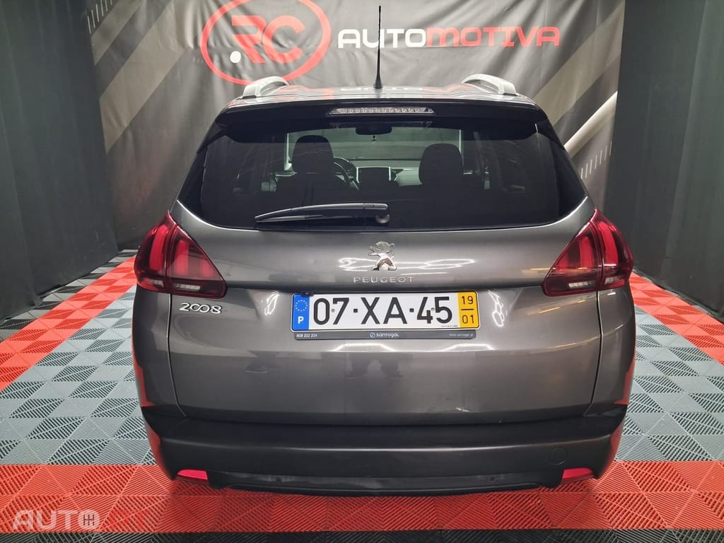Peugeot 2008 1.2 PureTech Style