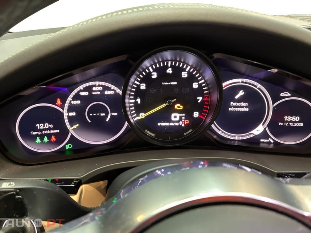 Porsche Cayenne E-Hybrid Tiptronic Platinum Edition