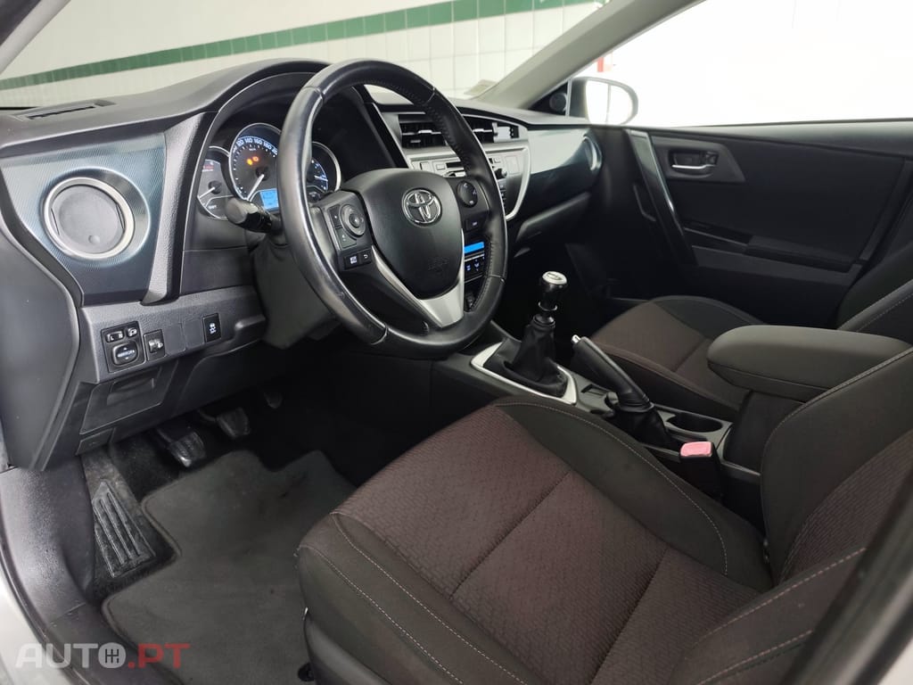 Toyota Auris Touring Sports 1.4 D-4D Comfort+Pack Sport