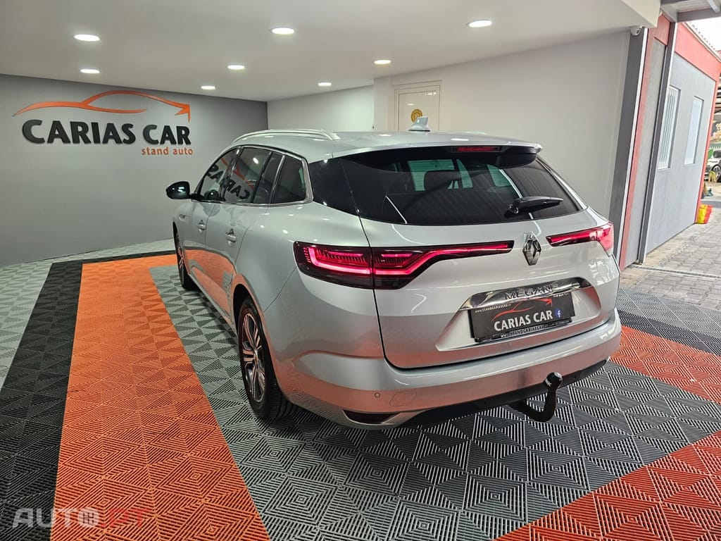 Renault Mégane Sport Tourer 1.5 Blue dCi Intens EDC