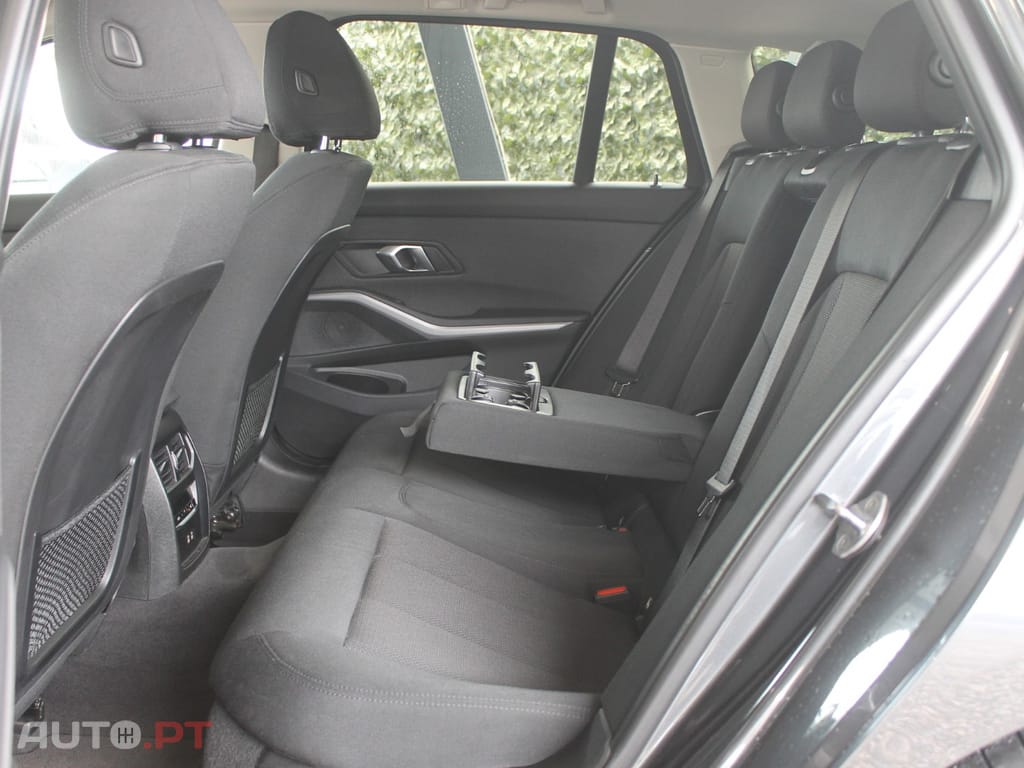 BMW 330 e Corporate Edition Auto