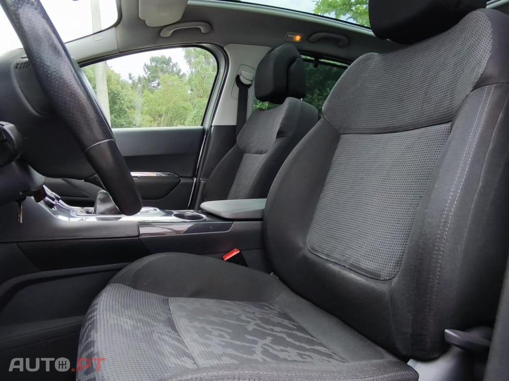 Peugeot 3008 1.6 HDi Executive