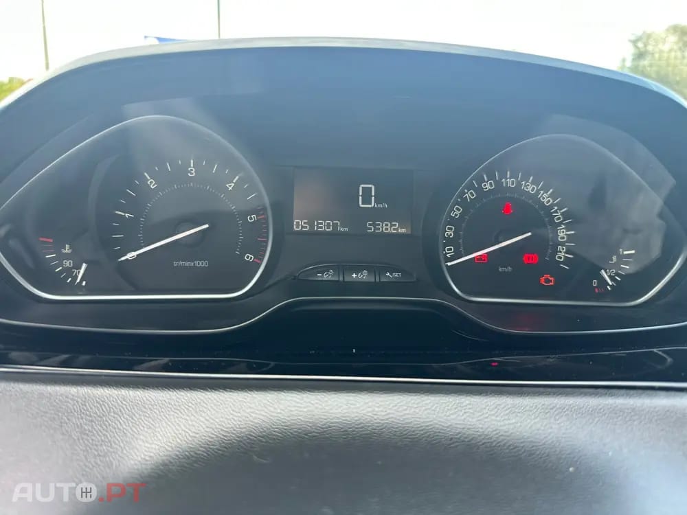 Peugeot 208 1.5 BlueHDi Signature