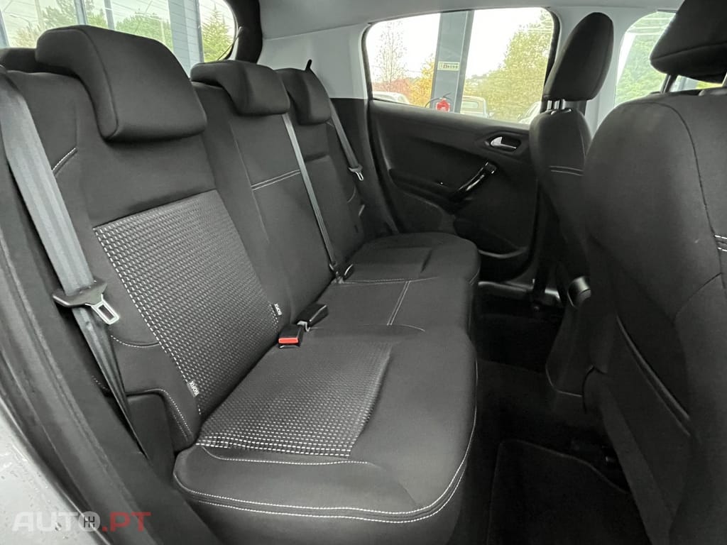 Peugeot 208 1.2 PureTech Allure