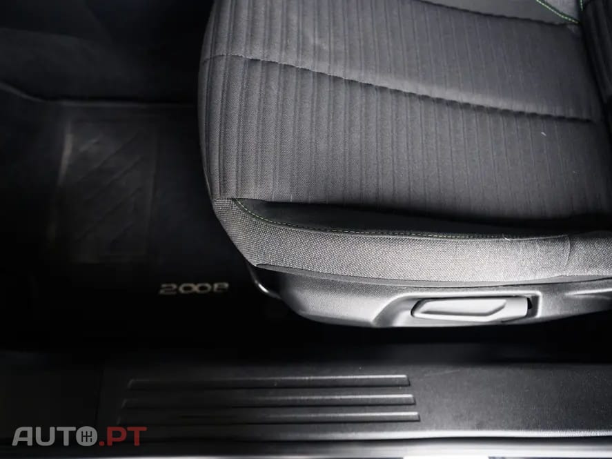 Peugeot 2008 1.2 PureTech Style