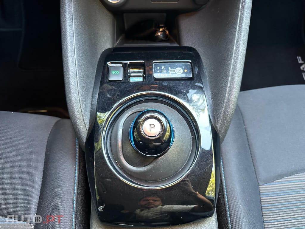 Nissan Leaf Tekna ProPilot Park