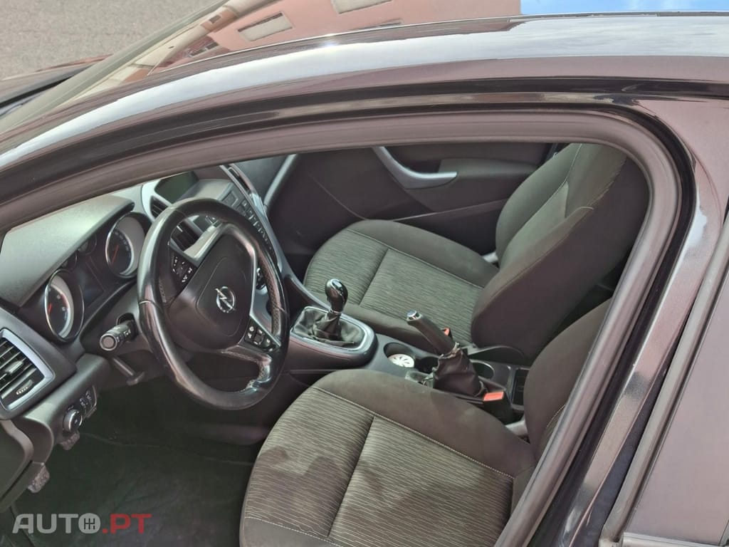 Opel Astra Sports sedan 1.3 cdti ecoflex2