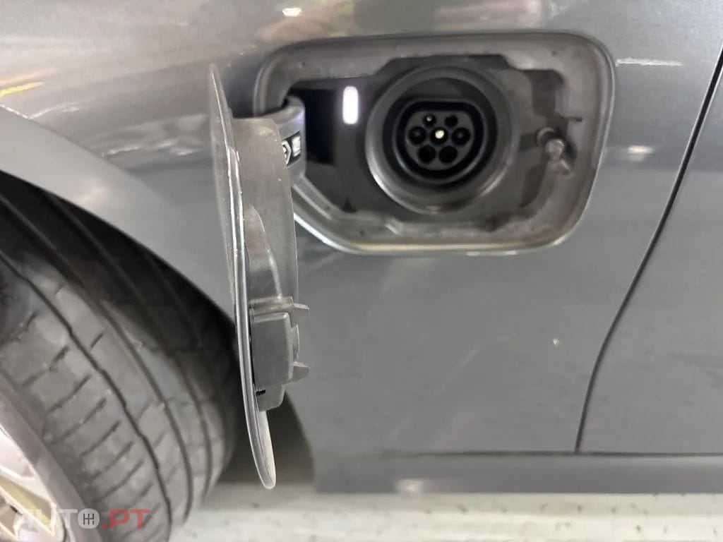BMW 320 e Corporate Edition Auto